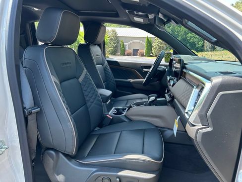 New 2026 GMC Canyon Denali AWD/4WD image 49