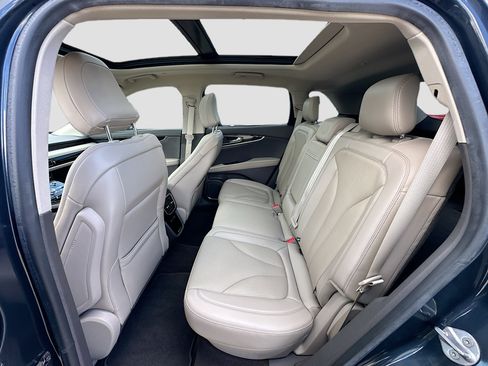 Used 2023 Lincoln Nautilus Reserve FWD image 24