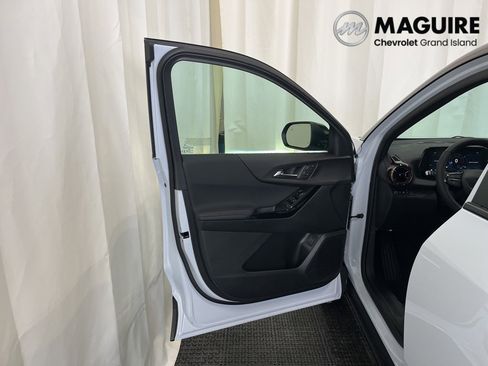 New 2026 Chevrolet Equinox RS w/ Convenience Package III image 16