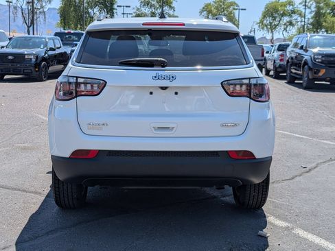 Used 2023 Jeep Compass Latitude w/ Sun and Sound Group AWD/4WD image 6