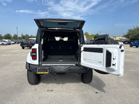 Used 2025 Ford Bronco Raptor AWD/4WD image 31
