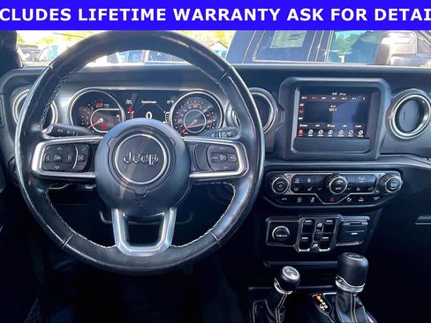 Used 2021 Jeep Wrangler Unlimited Sahara w/ Safety Group AWD/4WD image 5