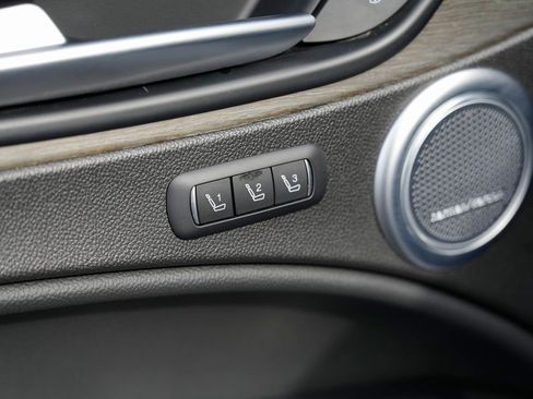 Used 2019 Alfa Romeo Stelvio Ti image 28