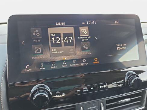 Used 2021 Nissan Armada Platinum w/ Captain's Chairs Package image 21