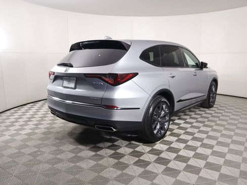 Used 2023 Acura MDX A-Spec image 5