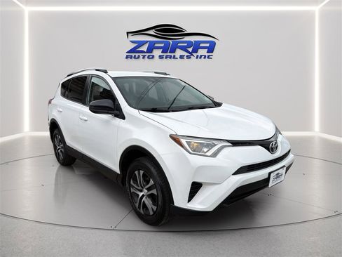 Used 2016 Toyota RAV4 LE AWD/4WD image 9