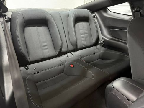 Used 2022 Ford Mustang GT RWD image 11