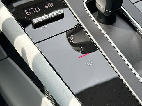 New 2026 Porsche Macan AWD/4WD image 23