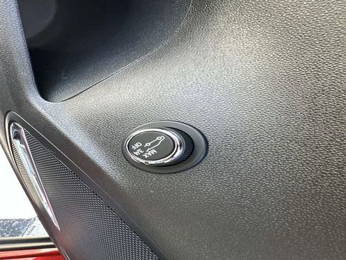 Used 2023 Buick Envision Avenir image 21