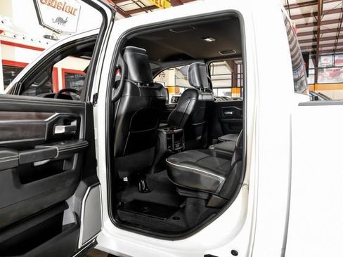 Used 2026 RAM 3500 Laramie AWD/4WD image 43