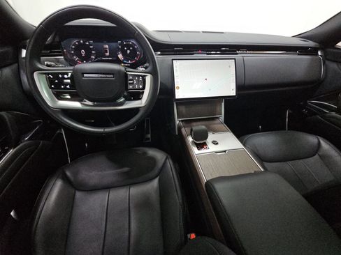 Used 2025 Land Rover Range Rover SE AWD/4WD image 14