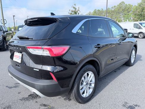 Used 2020 Ford Escape SE FWD image 6
