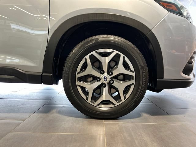 Used 2023 Subaru Forester Premium AWD/4WD image 44