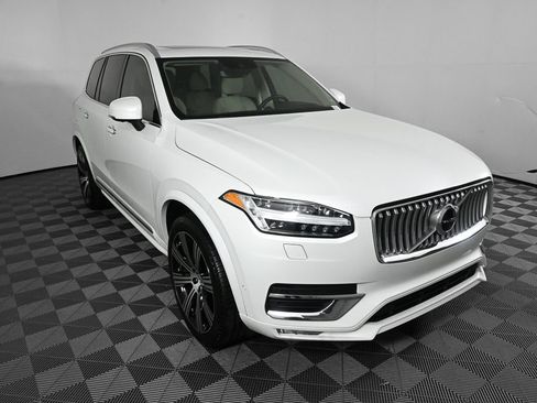Used 2022 Volvo XC90 T6 Inscription w/ Lounge Package AWD/4WD image 24