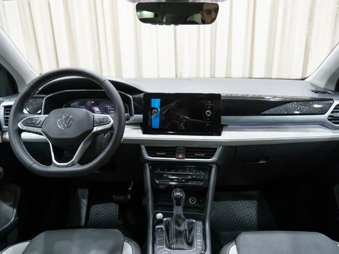 New 2026 Volkswagen Taos SEL image 14