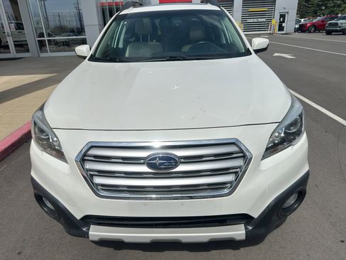 Used 2016 Subaru Outback 2.5i Limited image 2