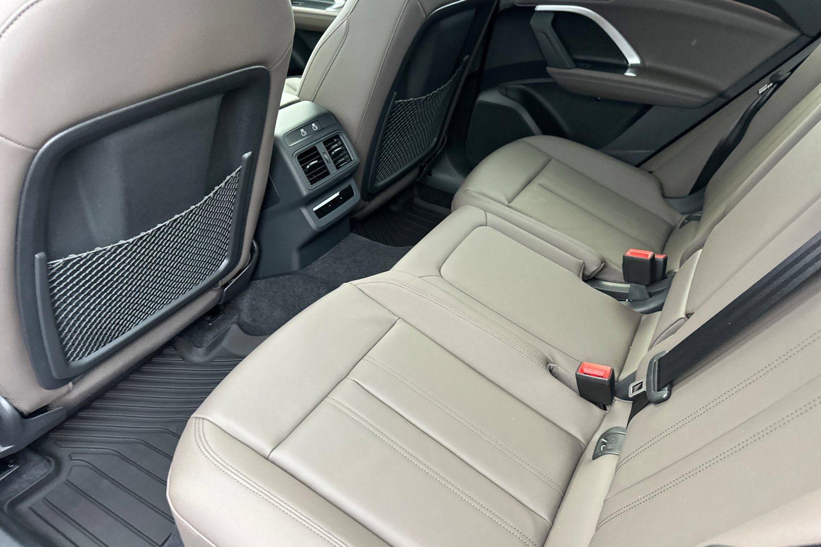 Used 2025 Audi Q5 Premium w/ Convenience Package AWD/4WD image 11