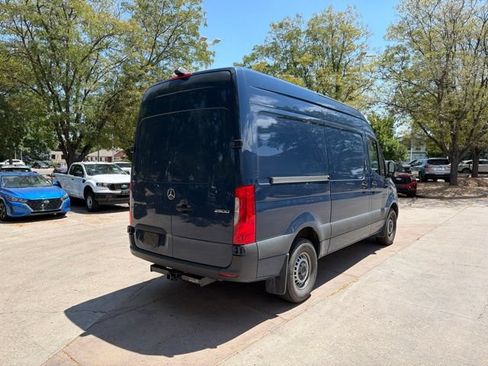 Used 2023 Mercedes-Benz Sprinter 2500 image 5