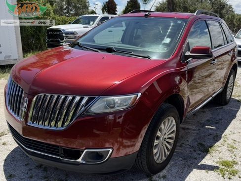 Used 2014 Lincoln MKX FWD image 1