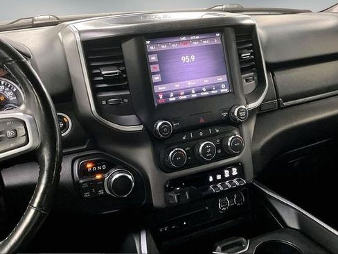 Used 2019 RAM 1500 Big Horn AWD/4WD image 11