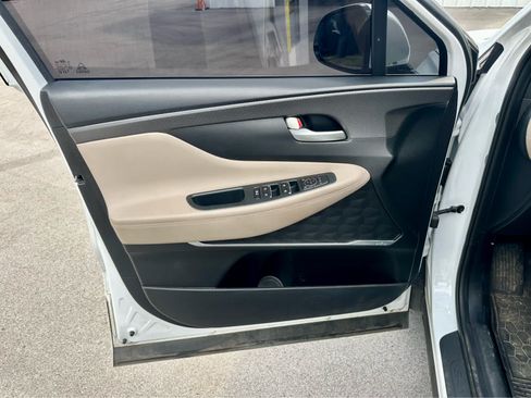 Used 2020 Hyundai Santa Fe SEL FWD image 9