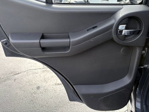 Used 2014 Nissan Xterra PRO-4X AWD/4WD image 13