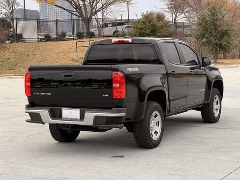 Used 2021 Chevrolet Colorado W/T w/ WT Convenience Package image 3