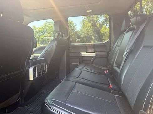 Used 2018 Ford F150 Lariat w/ Equipment Group 502A Luxury AWD/4WD image 17