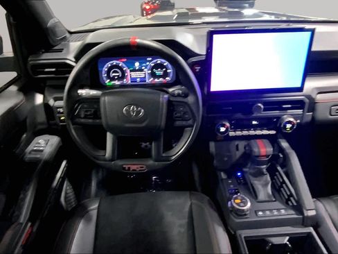 Used 2025 Toyota Tacoma TRD Pro AWD/4WD image 6