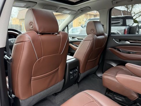 Used 2019 Buick Enclave Avenir w/ Avenir Technology Package image 22