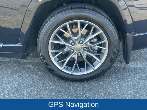 Used 2024 Jeep Grand Cherokee L Summit w/ Rear Seat Video Group I AWD/4WD image 13