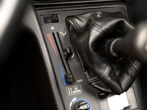 Used 1992 Alfa Romeo Spider Veloce image 30