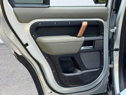 Used 2023 Land Rover Defender 110 X image 46