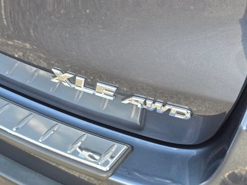 Certified 2019 Toyota Highlander XLE AWD/4WD image 19
