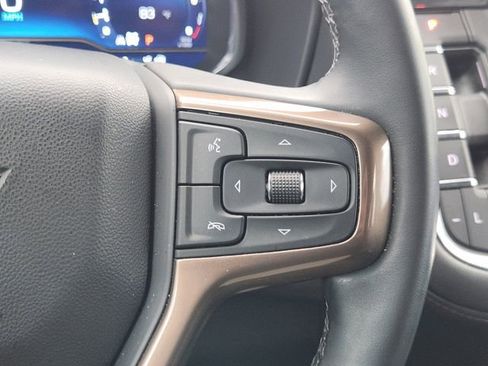 Used 2024 Chevrolet Suburban High Country AWD/4WD image 21
