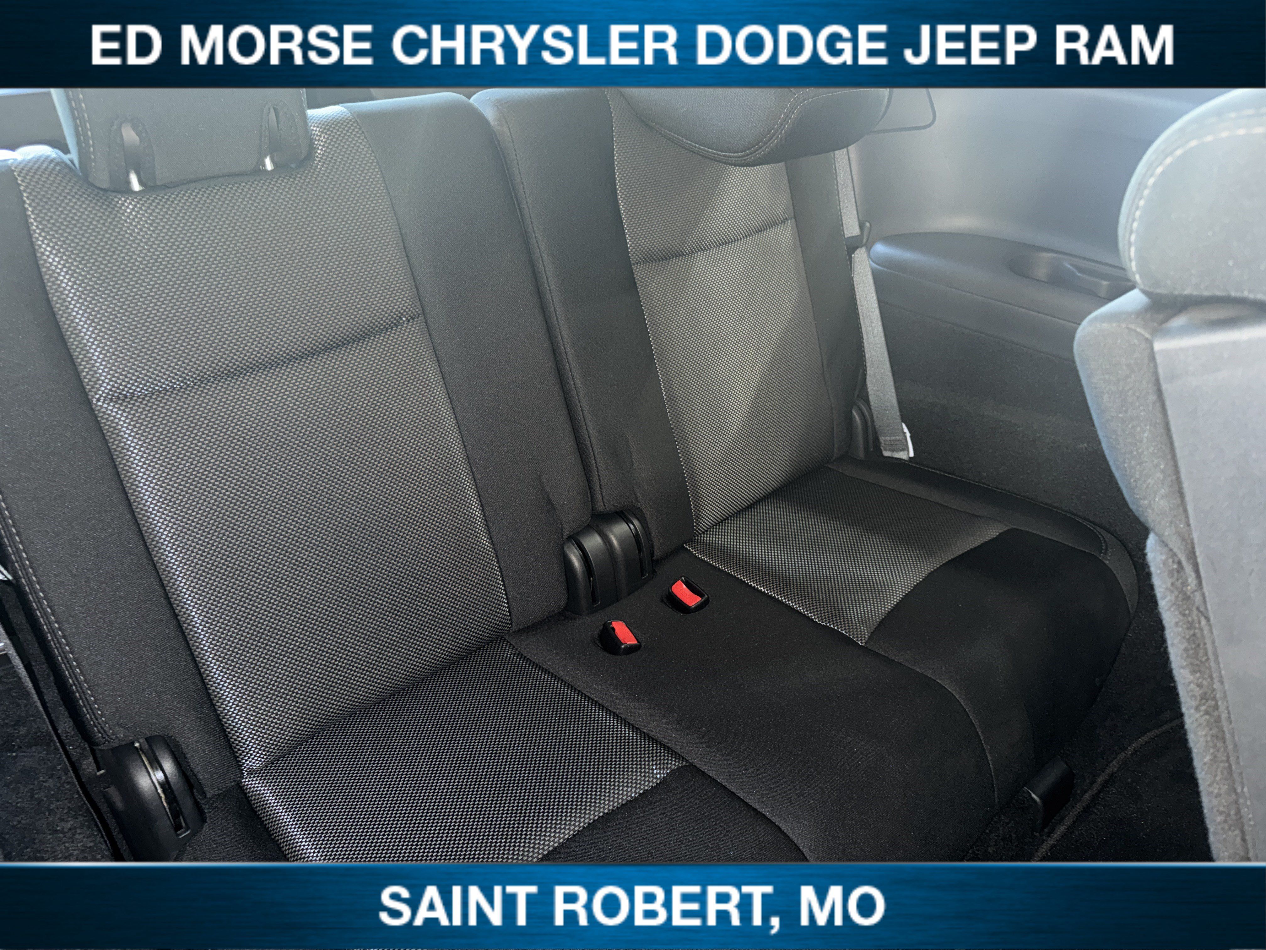 Used 2020 Nissan Pathfinder S AWD/4WD image 28