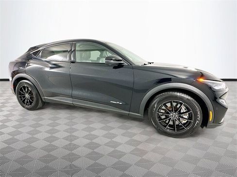 Certified 2021 Ford Mustang Mach-E Select w/ Comfort/Technology Package image 8