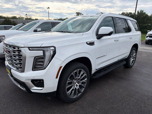 Used 2025 GMC Yukon Denali AWD/4WD image 2