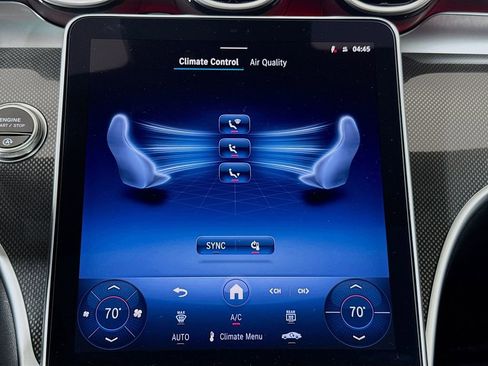 Used 2025 Mercedes-Benz C 300 4MATIC Sedan image 15