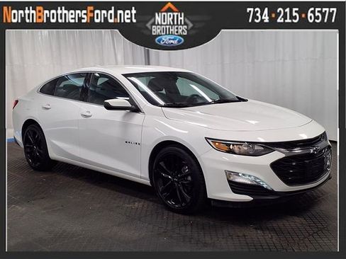 Used 2024 Chevrolet Malibu LT w/ Sport Edition image 1