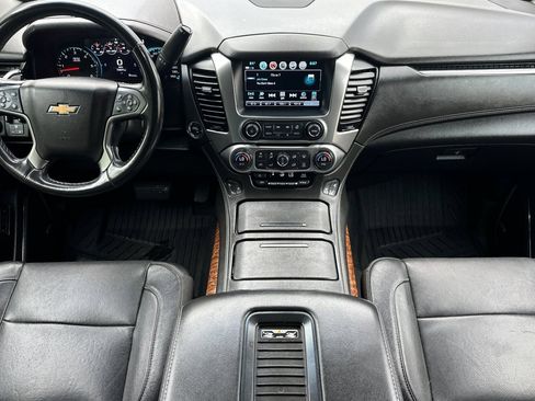 Used 2020 Chevrolet Tahoe Premier AWD/4WD image 9