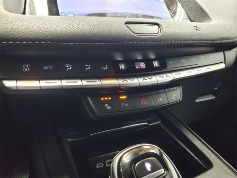 Used 2020 Cadillac XT4 Premium Luxury w/ Cold Weather Package image 20