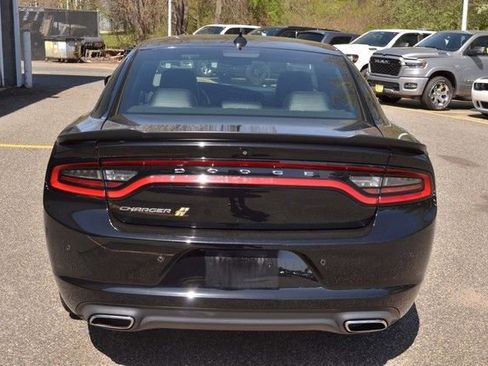Used 2018 Dodge Charger GT AWD/4WD image 7
