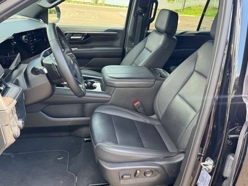 Used 2025 Chevrolet Tahoe LT AWD/4WD image 7