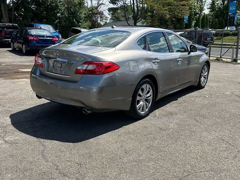 Used 2013 INFINITI M37 w/ Premium Pkg image 5
