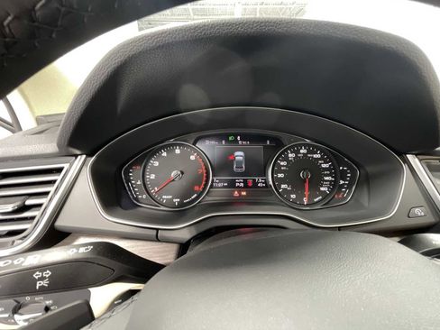 Used 2024 Audi Q5 2.0T Premium image 32