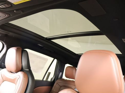 New 2026 Lincoln Aviator Reserve AWD/4WD image 16