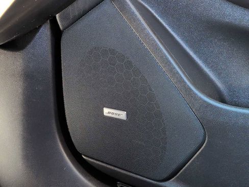 Used 2018 Cadillac XT5 Platinum w/ Driver Assist Package image 33