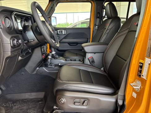New 2026 Jeep Wrangler Unlimited Rubicon AWD/4WD image 13