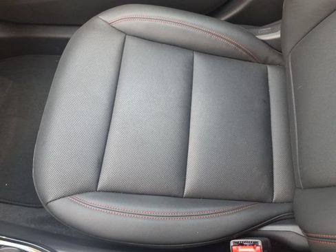 Used 2024 Chevrolet Trax RS w/ Sunroof Package FWD image 23